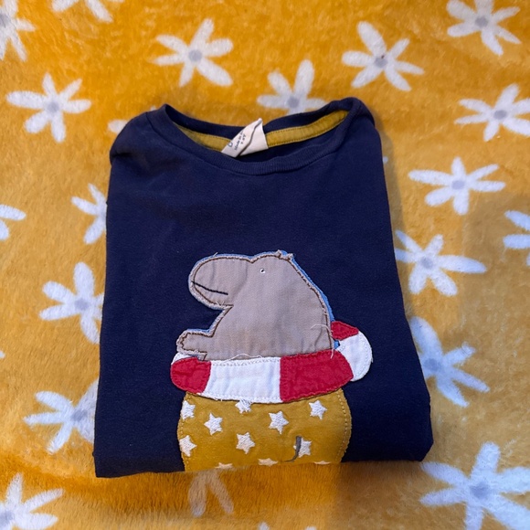 Mini Boden Navy Blue T-Shirt with Hippo Design size 7-8 - Picture 2 of 4